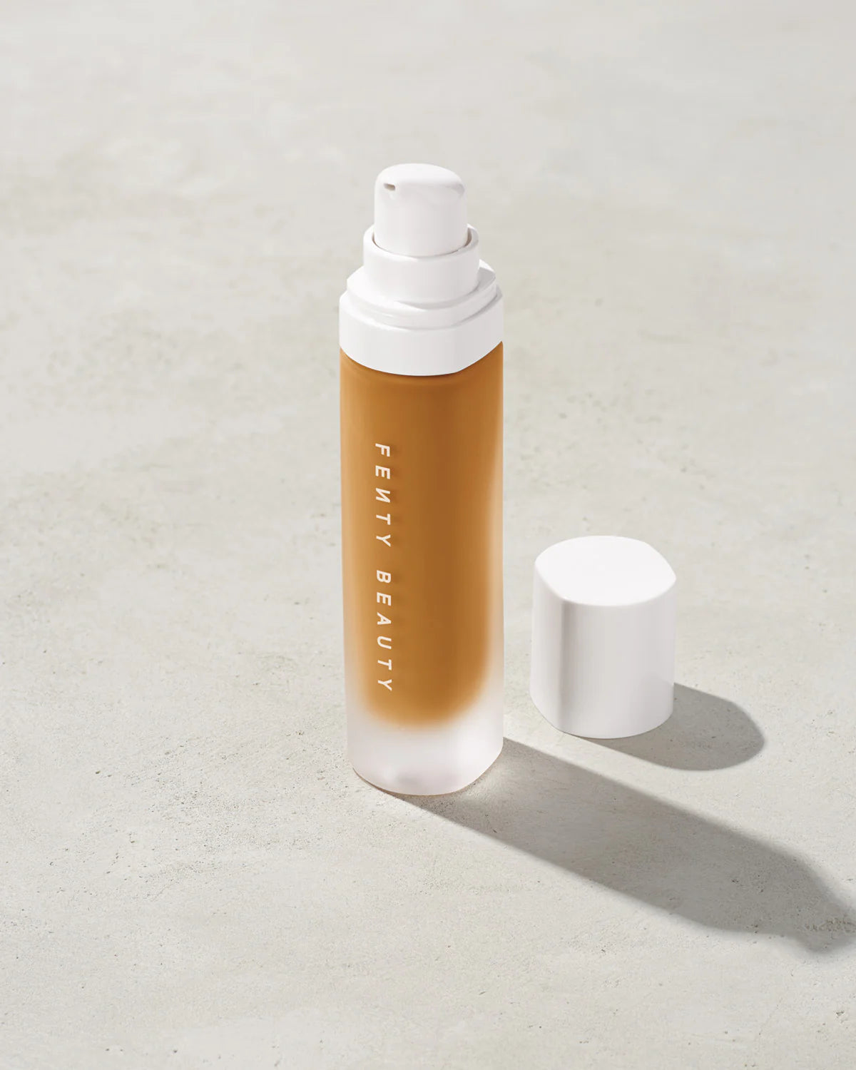 Base de maquillaje mate suave de larga duración Pro Filt'r