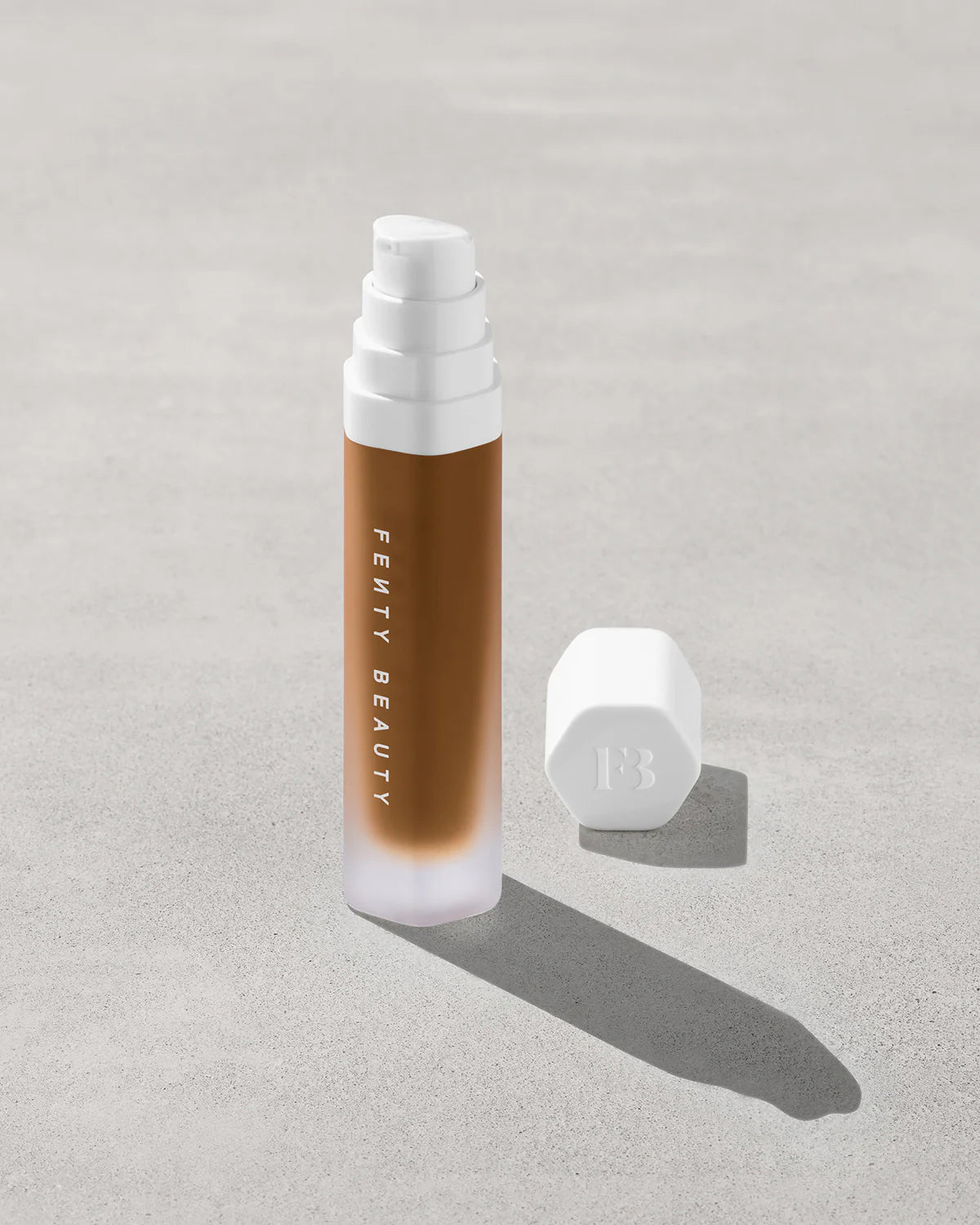Base de maquillaje de larga duración Soft'lit Naturally Luminous