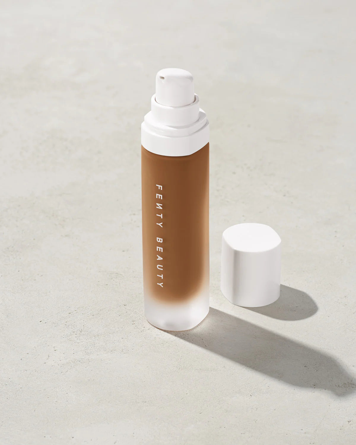 Base de maquillaje mate suave de larga duración Pro Filt'r