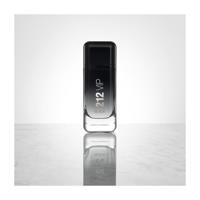 Carolina Herrera 212 VIP Black EDP