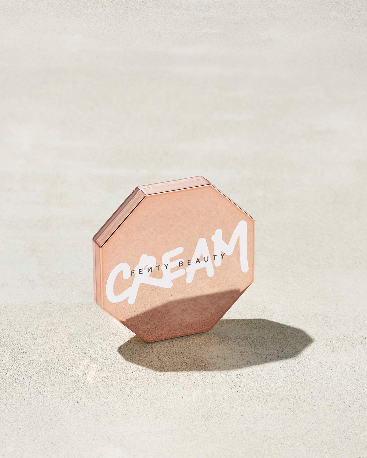 Bronceador en crema Cheeks Out Freestyle