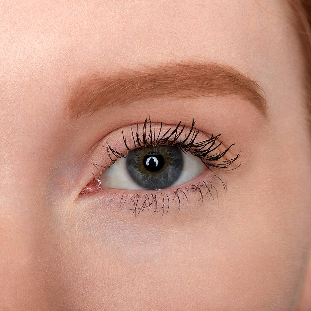 Lápiz de cejas Fill & Fluff