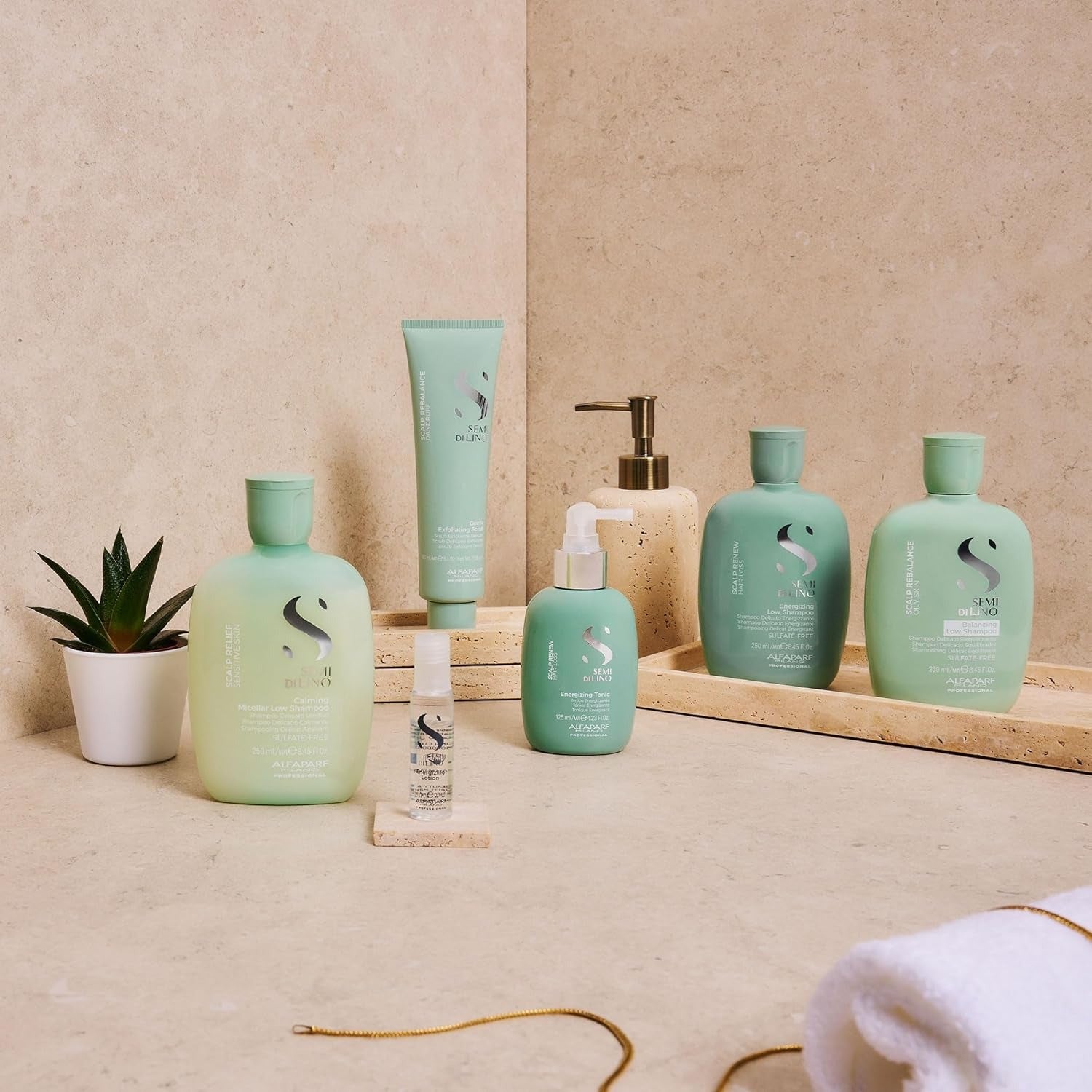 Champú energizante de baja intensidad Alfaparf Semi Di Lino Scalp Renew