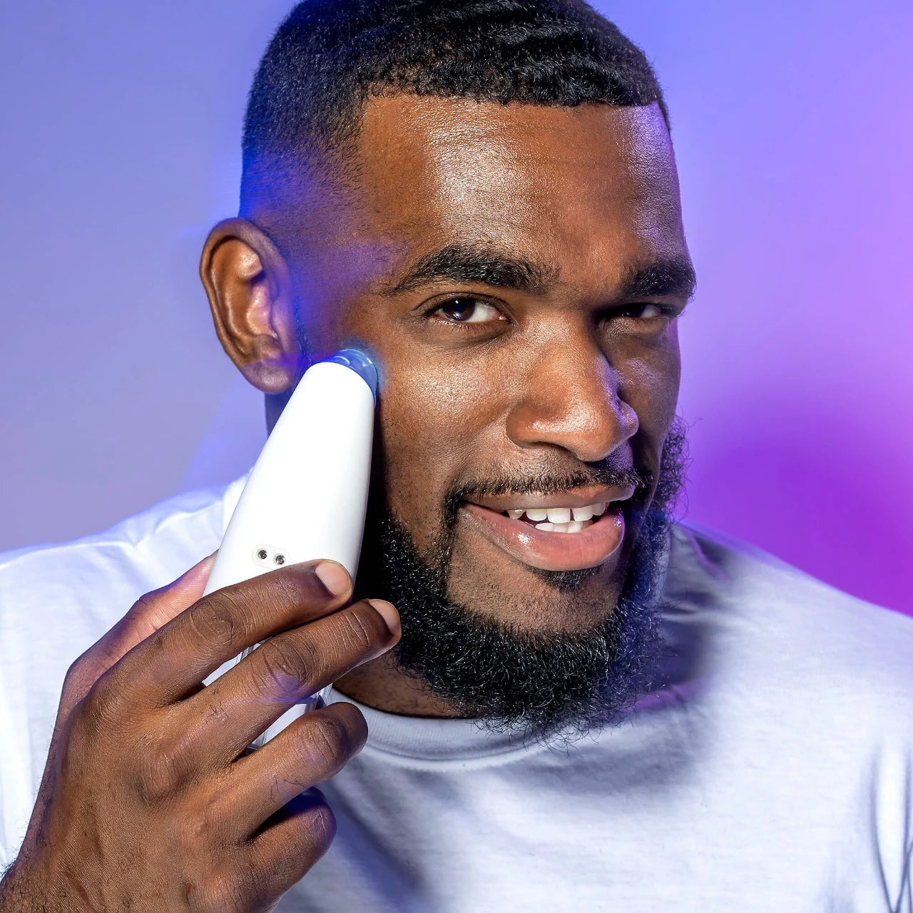 Limpiador de poros GLOfacial Hydro-Infusion + Herramienta clarificadora con LED azul