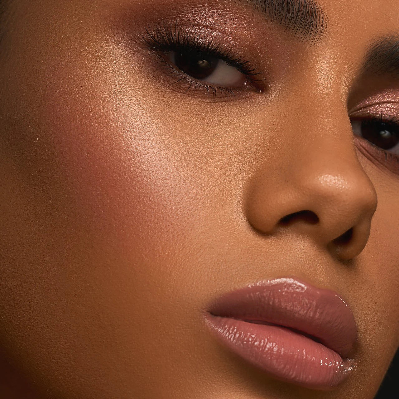 Trío My Dream Cheek: rubor en crema, base en crema iluminadora y polvo iluminador iluminador