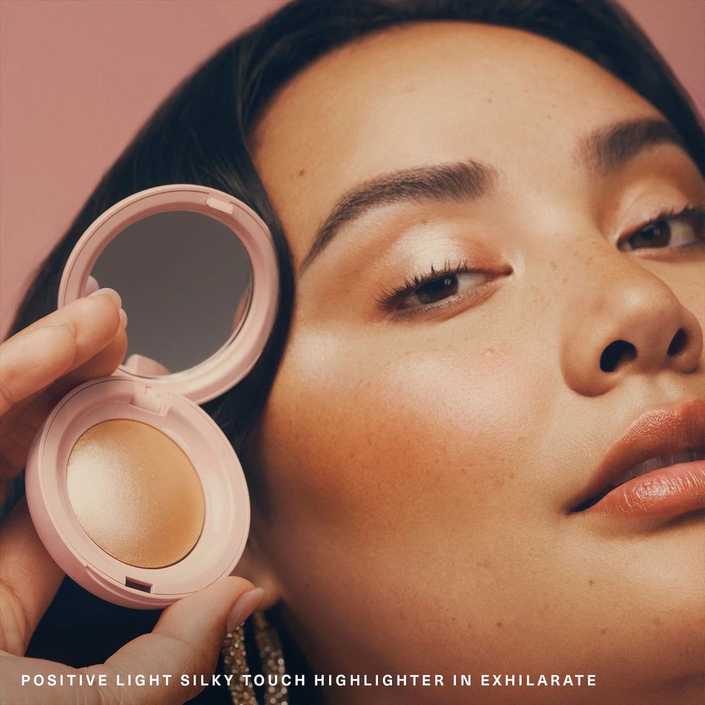 Iluminador Positive Light Silky Touch