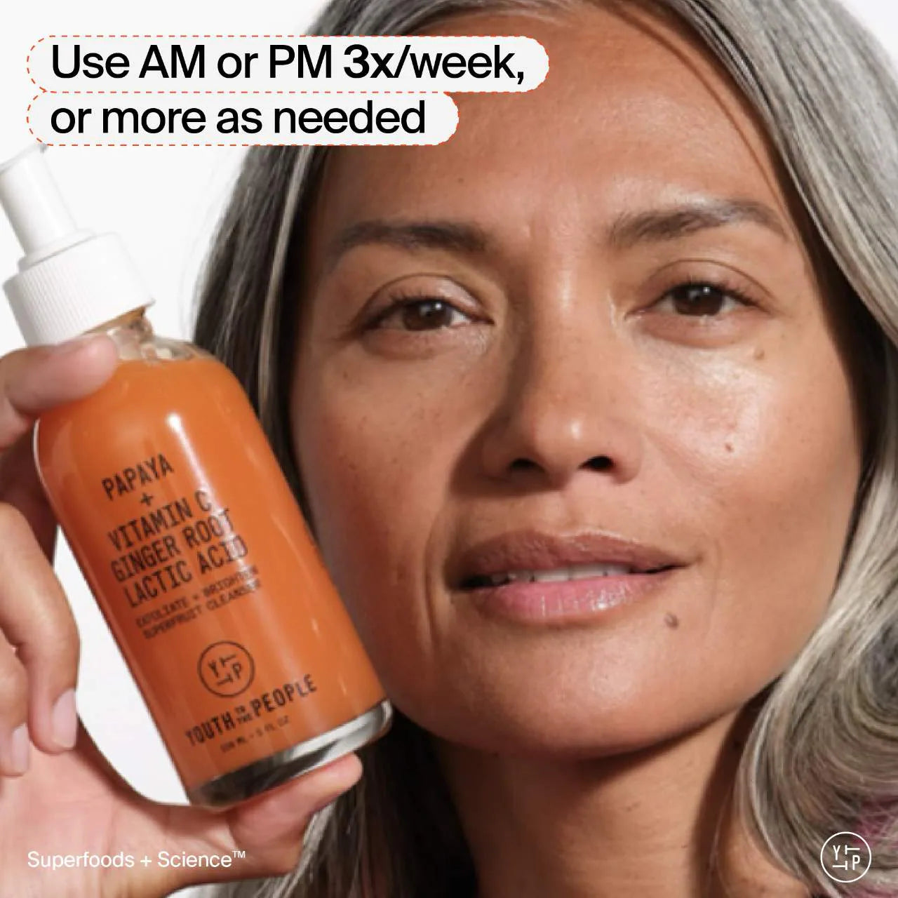 Limpiador exfoliante suave Superfruit con vitamina C y papaya