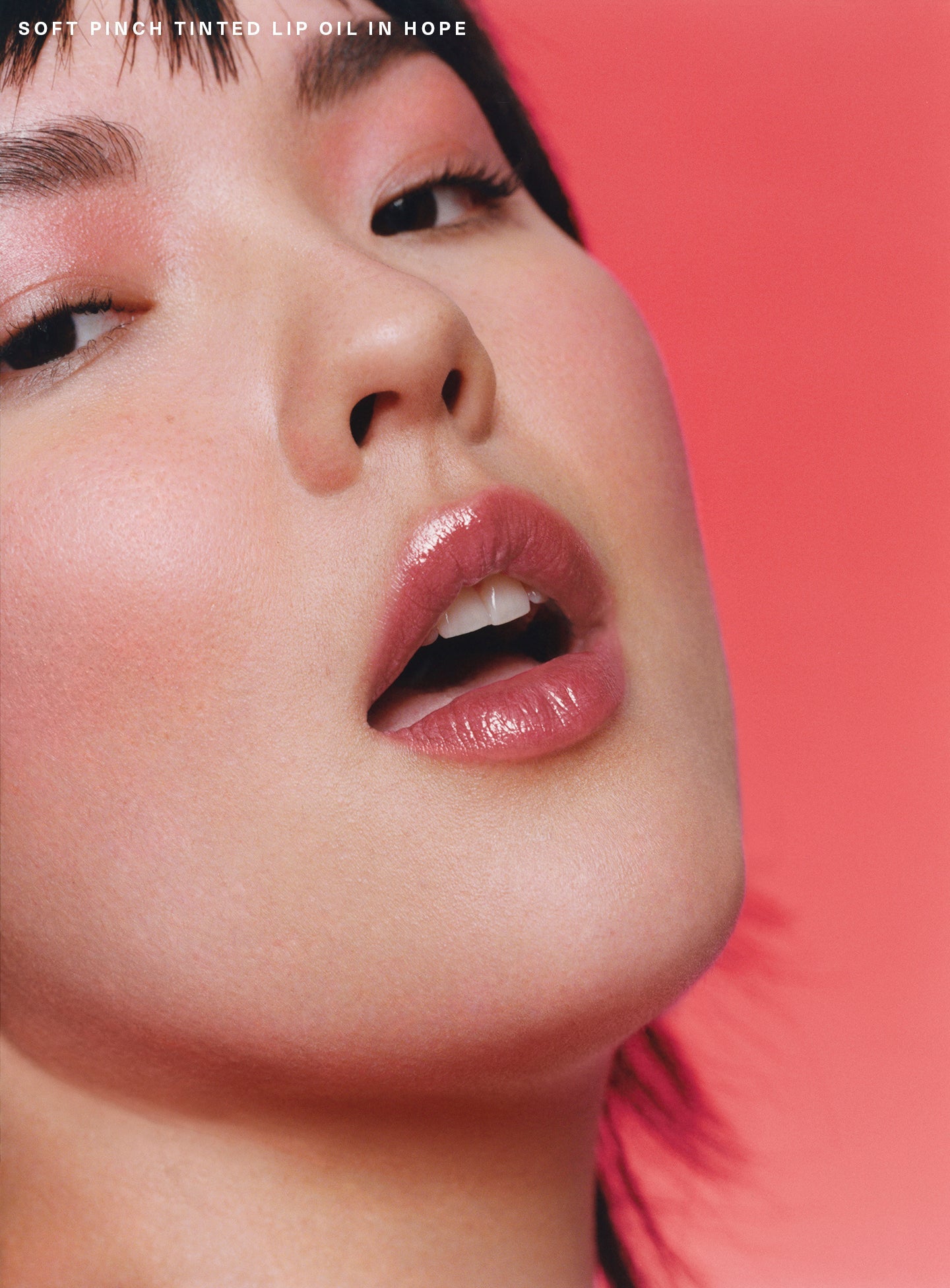 Aceite labial con color Soft Pinch